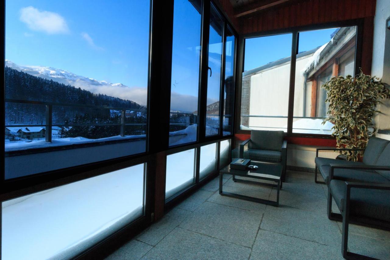 Best View Ap With Parking And 2 Bathrooms Sinaia Zewnętrze zdjęcie
